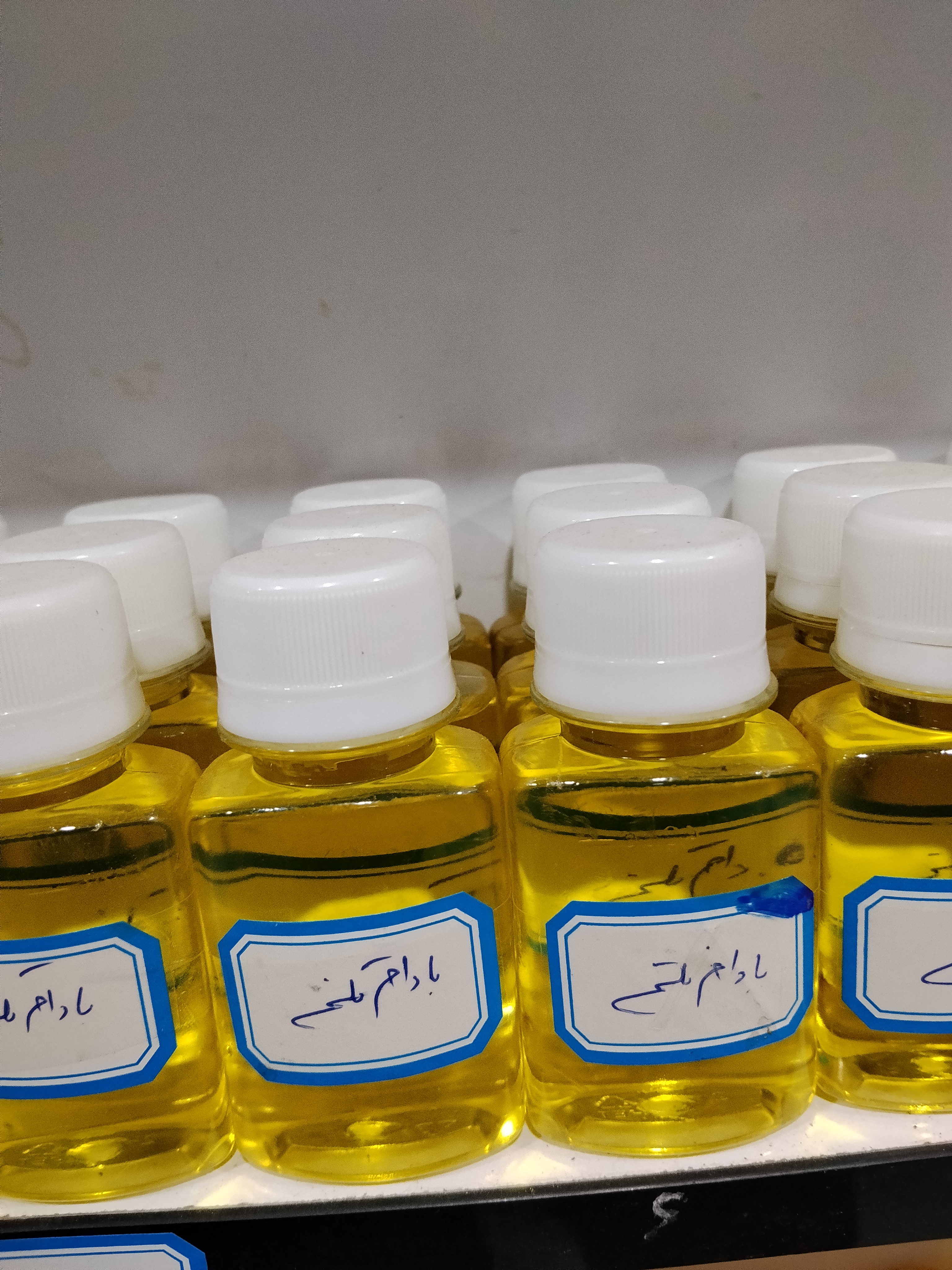 روغن بادام تلخ برای پوست و مو اصلی  ۶۰ سی سی